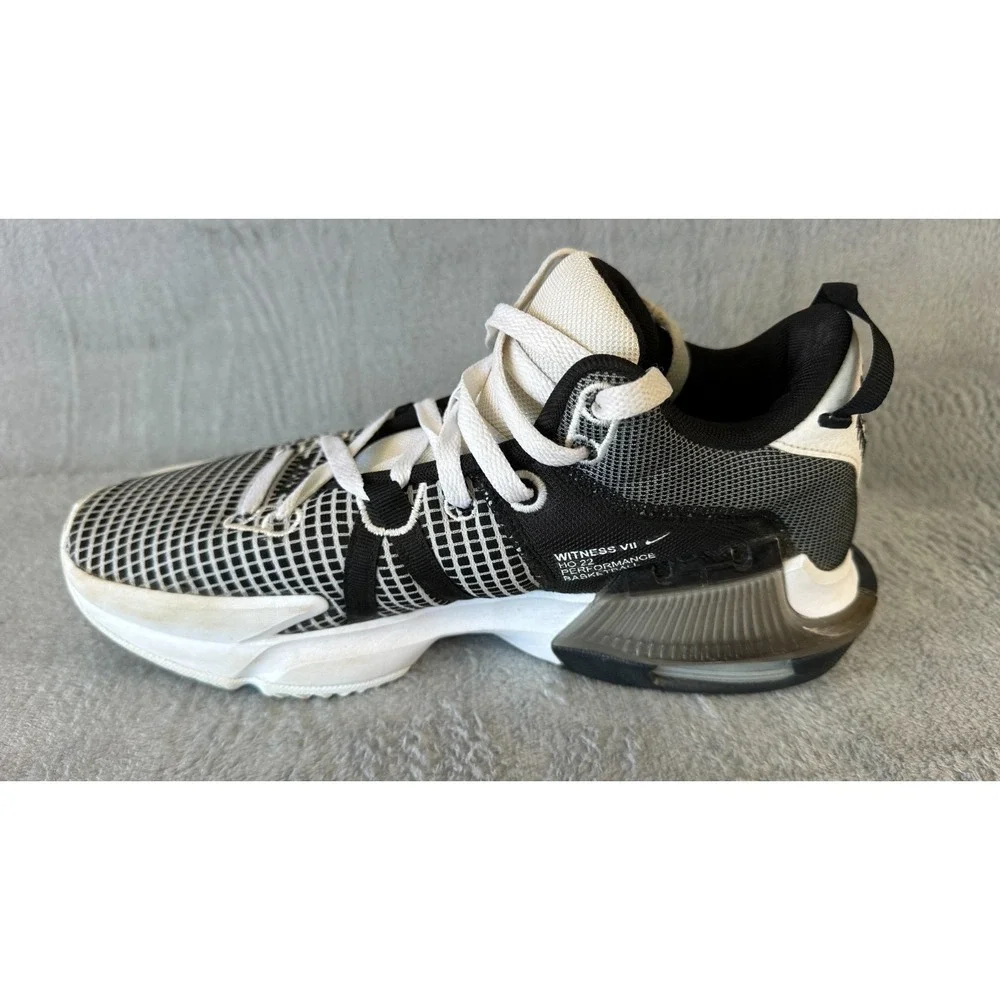 Nike LeBron Witness 7 Basketball Shoes Men's Size 9.5 Black White DM1123-100